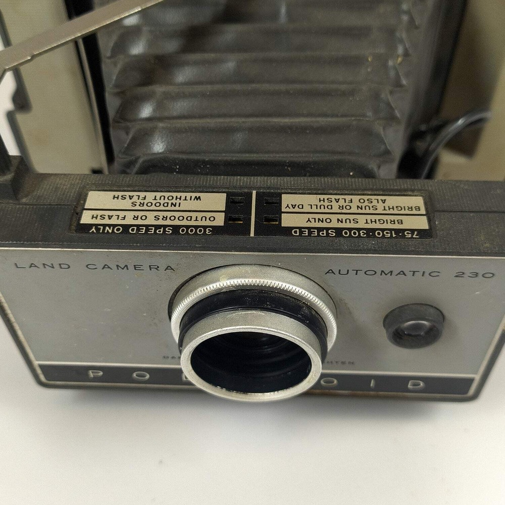 Vintage Polaroid Automatic 230 Instant Camera