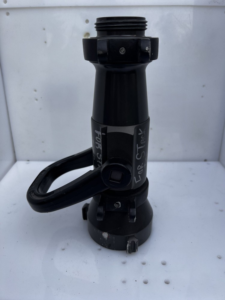 AKRON 2-1/2" SHUTOFF