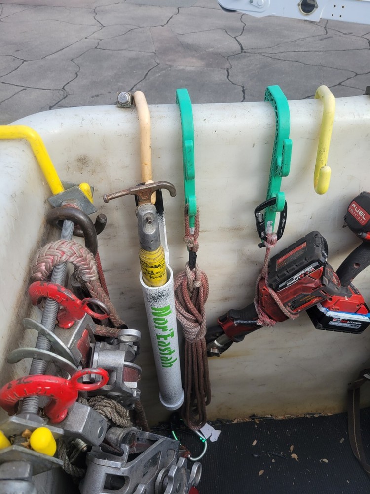 lineman bucket tools/ Extendo