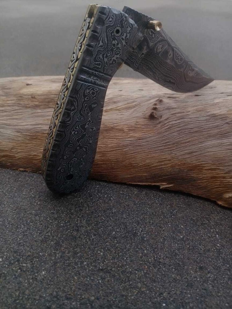 Beautiful Custom Handmade Damascus FOLDING KNIFE -7.5' - with sheath