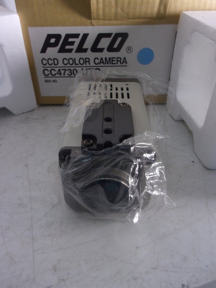 Pelco CC4730-UTC CCD Color Video Camera Security Surveillance SEE NOTES
