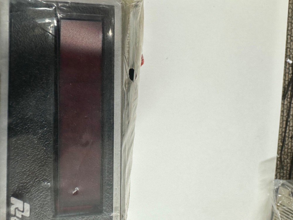 RED LION APLR1600. (bin32)