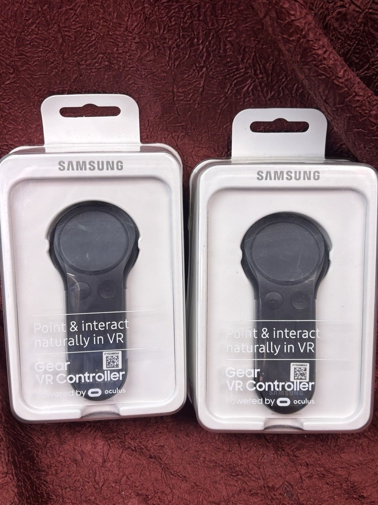 Samsung ET-YO324BBEGUS Gear VR Controller - Black