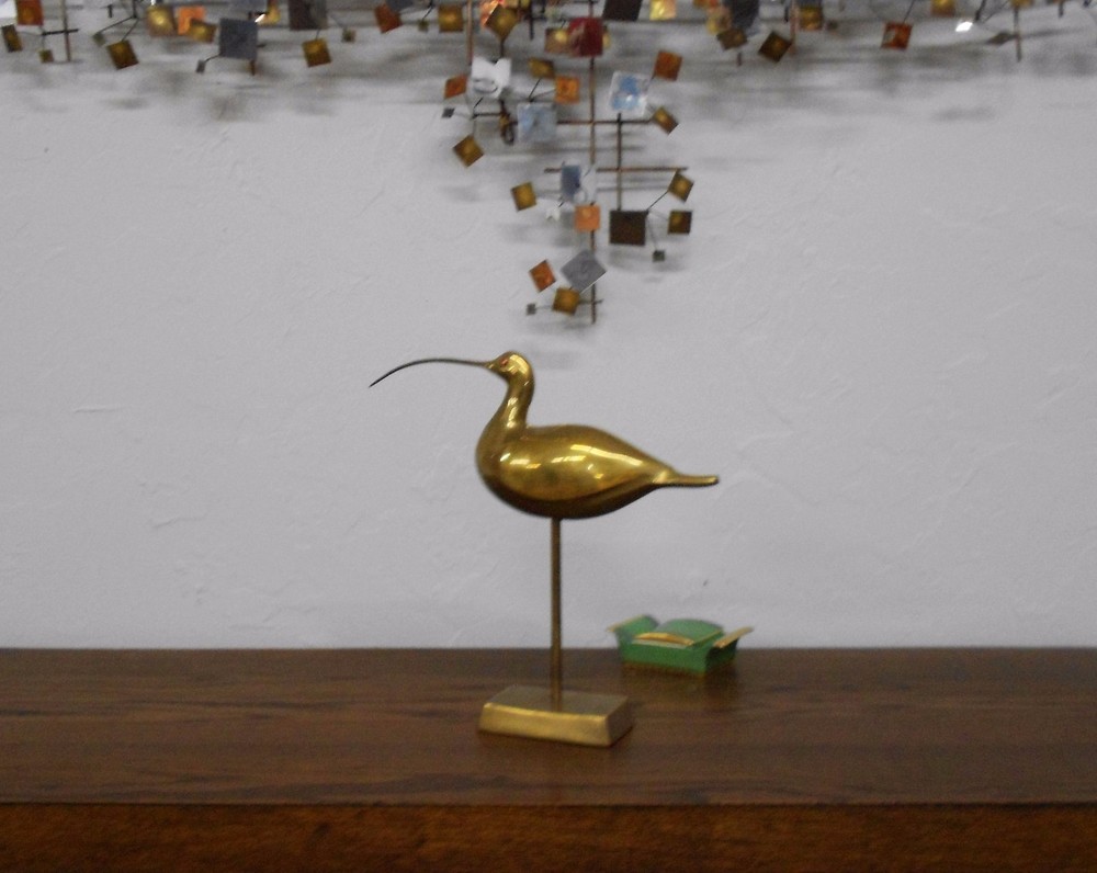 COOL, LARGE SANDPIPER SOLID BRASS HEAVY JERE ERA SUPER COOL