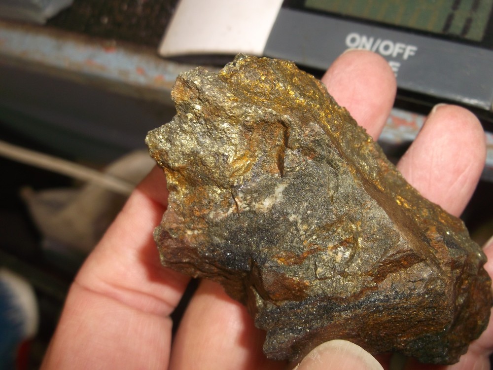 Gold, silver, copper, 139 grams samples ,ore high grade .