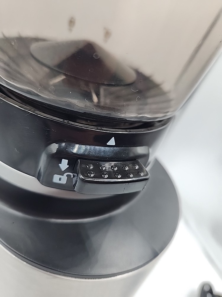 Giveneu Conical Burr 31 Setting Coffee Bean Grinder Digital Settings