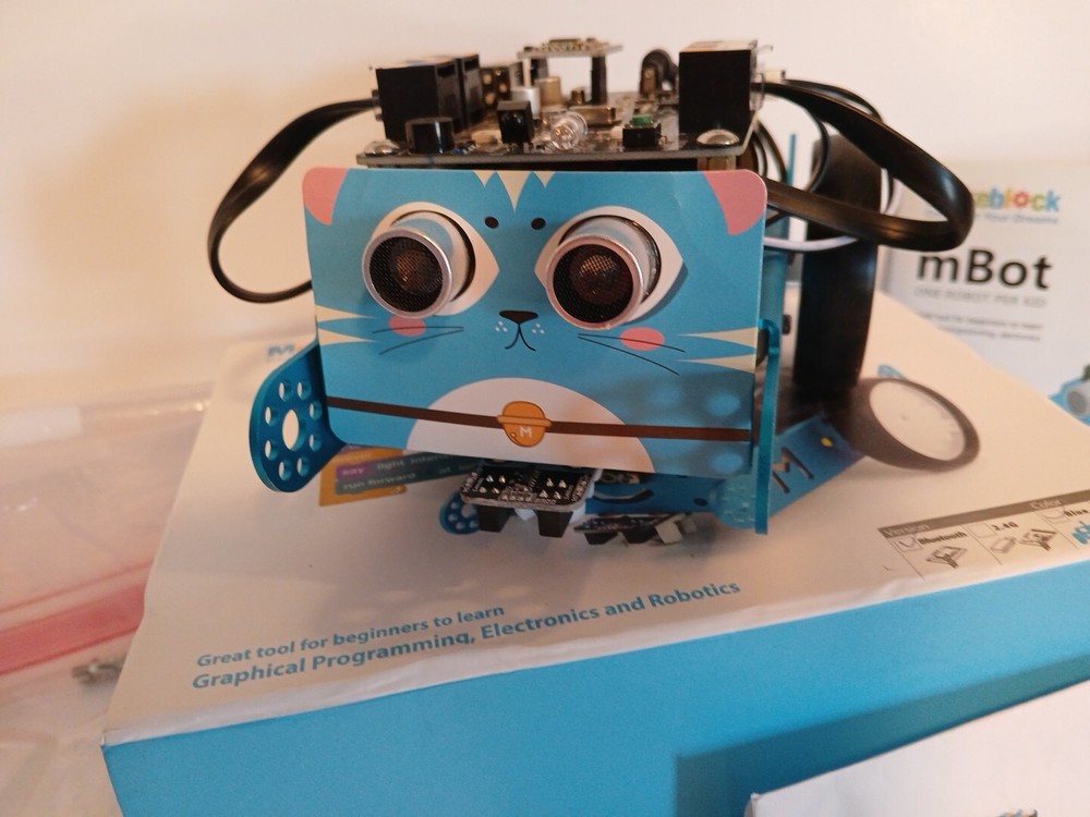 Makeblock MBot Creative DIY Graphic Electronic Robot Starter Kit Bluetooth Toy