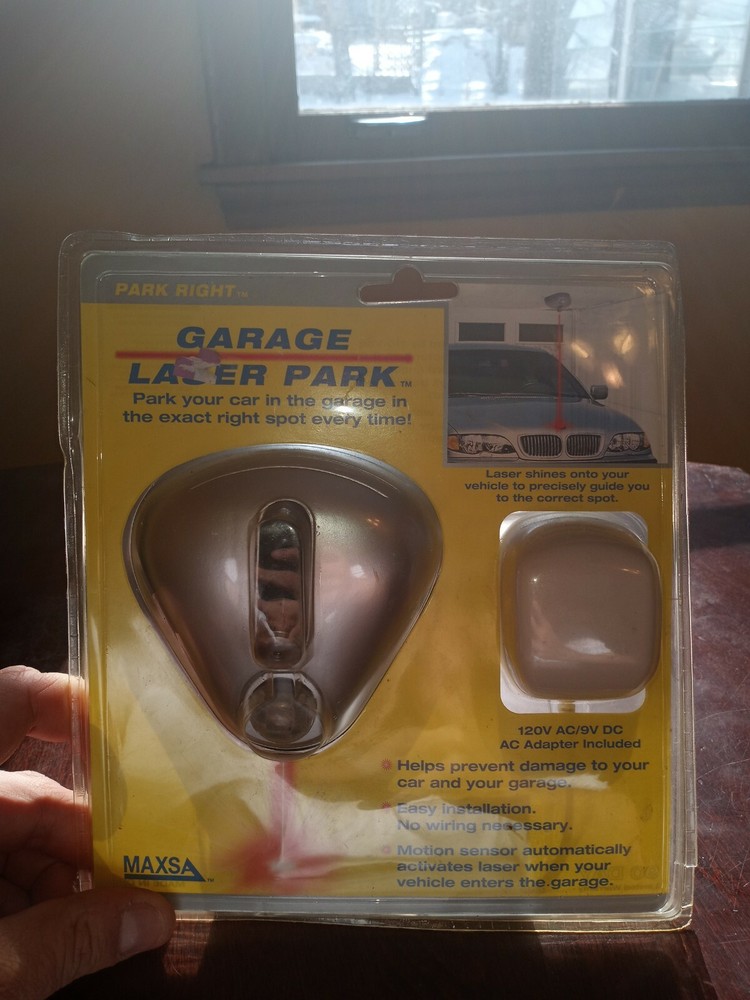 Maxsa Park Right  Garage Laser Park