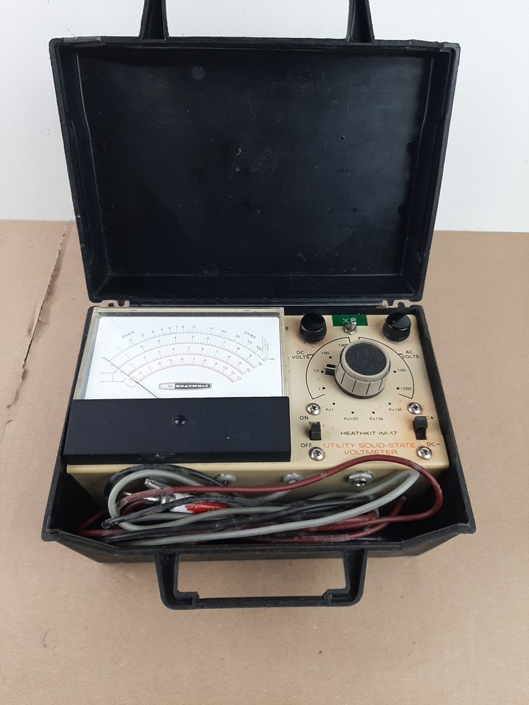 Heathkit Utility Solid State Voltmeter Model IM-17 in Hard Case Manual
