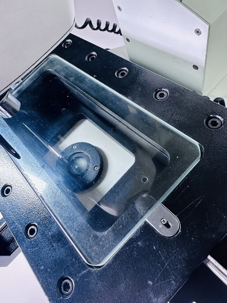 Mitutoyo TM-505 Toolmakers Microscope | 15X Eyepiece| Working |Stage Micrometers