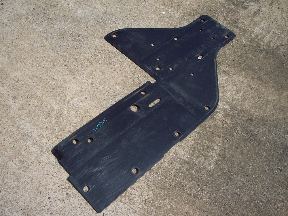 Can-Am Commander XT 1000 SKID PLATE Panel Middle Guard 2011