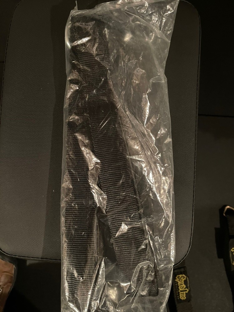 **ROGUE TRICEP STRAP in Bag with Tags!!**