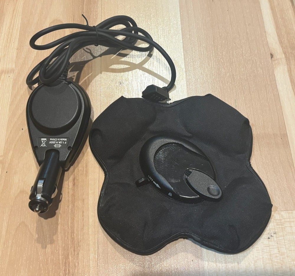 Garmin GPS Weighted Dash Mount and Charger