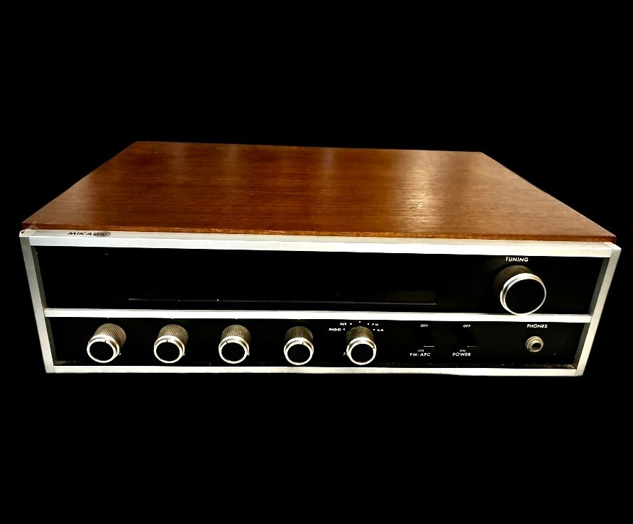 Mikado Solid State Stereo Receiver model 2210 vintage 1970s - tested works READ