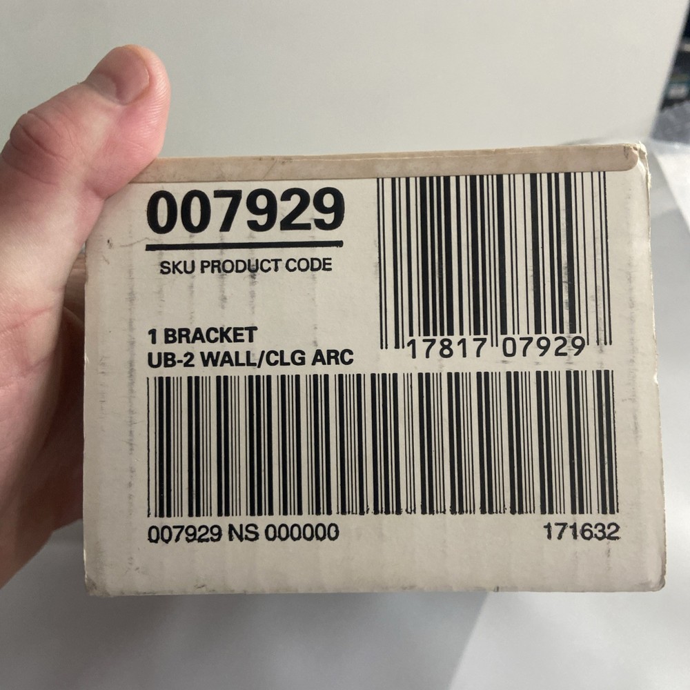 NEW BOSE UB-2 UNIVERSAL WALL/CEILING MOUNTING BRACKET (1 BRACKET) white