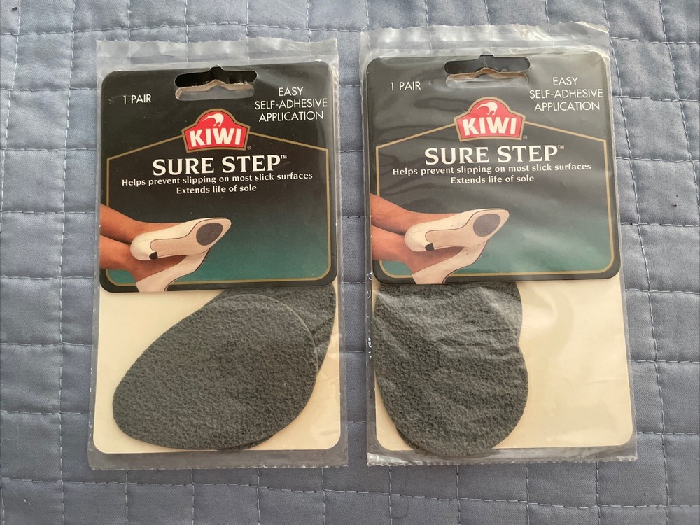 Kiwi Sure Step Pads Easy Self-Adhesive Application, 2 Pairs, Gray