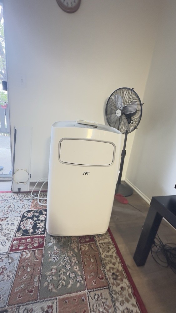 spt 14000 btu portable air conditioner White