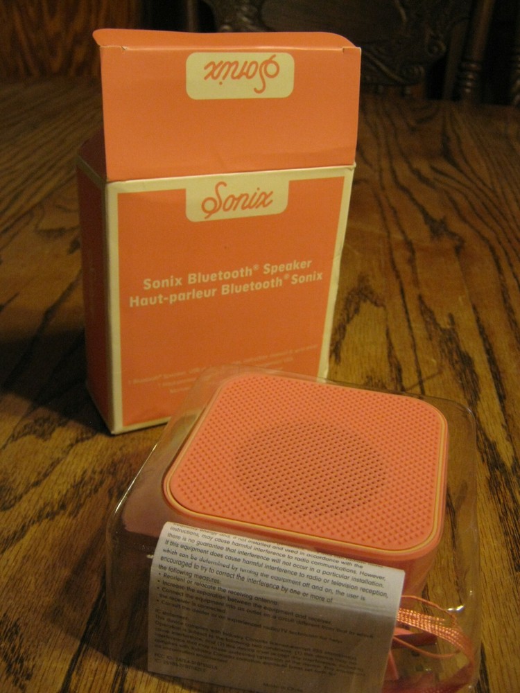 Sonix Bluetooth Speaker USB Charging Cable & Wrist Strap New