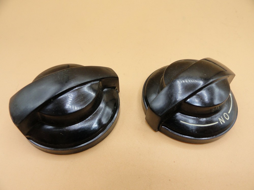 VINTAGE BAKELITE KNOBS (Lot of 10)