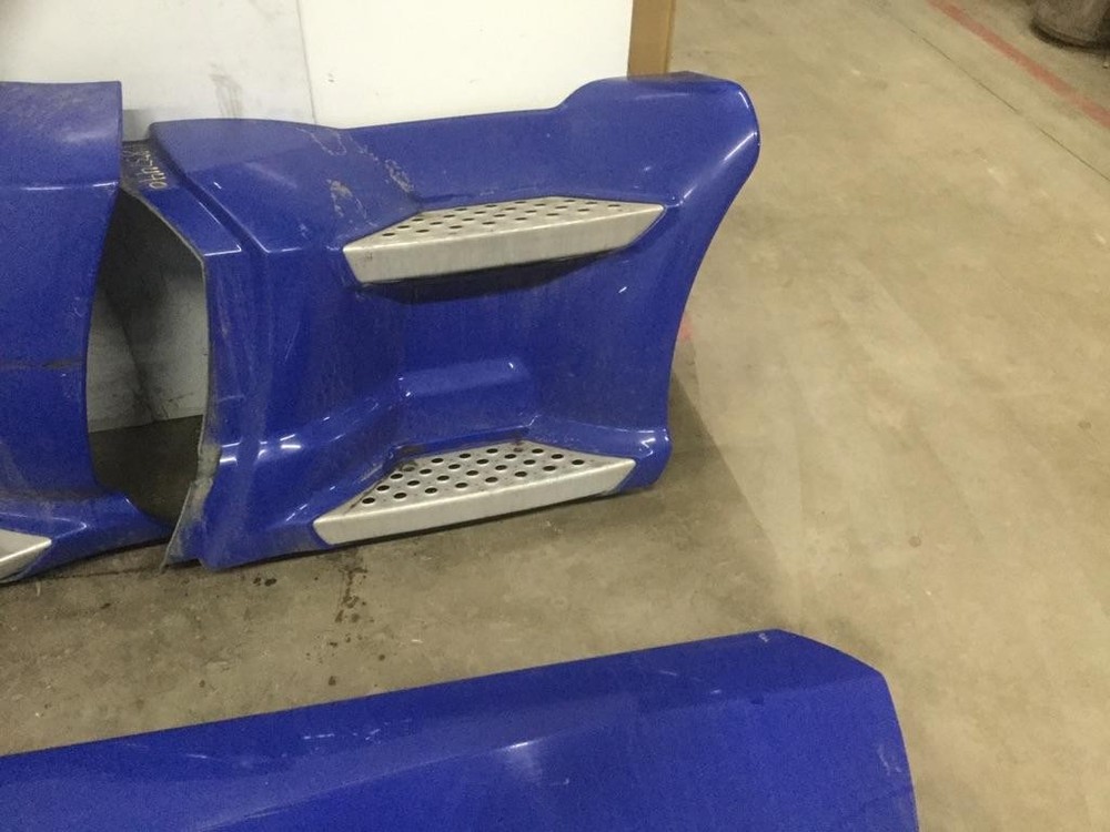 For 2011 KENWORTH T660 SIDE FAIRING Left , IL