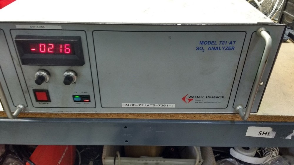 WESTERN RESEARCH GAS ANALYZER  721.AT SO 2 POWERS ON