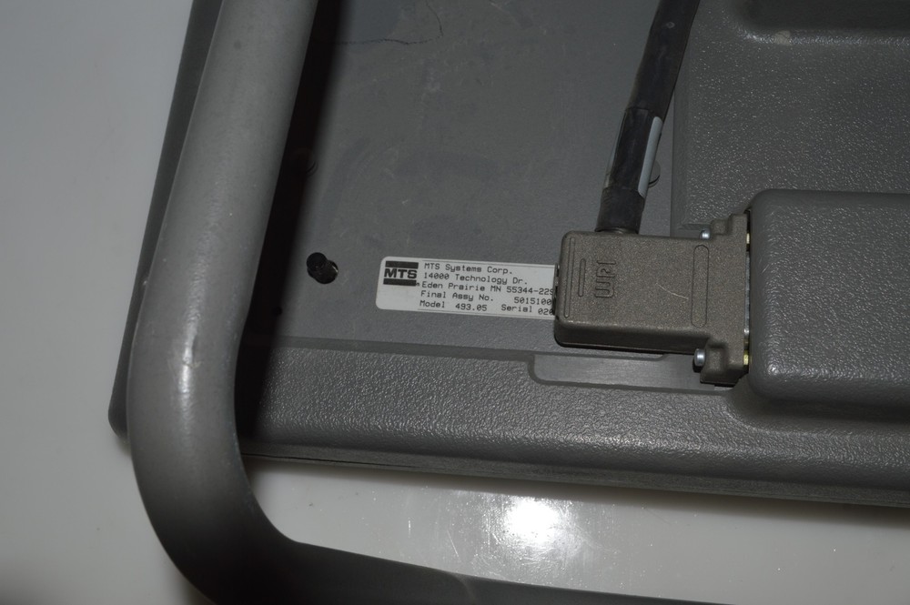 ^^ MTS Remote Station Control 493.05 w/ cable (DEP41)