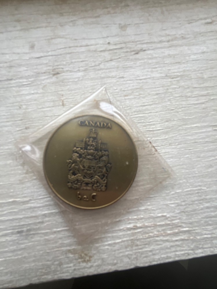 1999 nunavut coin