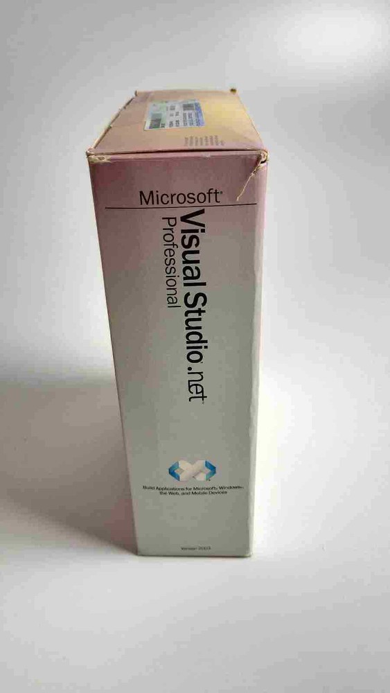 Microsoft Visual Studio .net Professional 2003 (includes SQL Server) Retail Key
