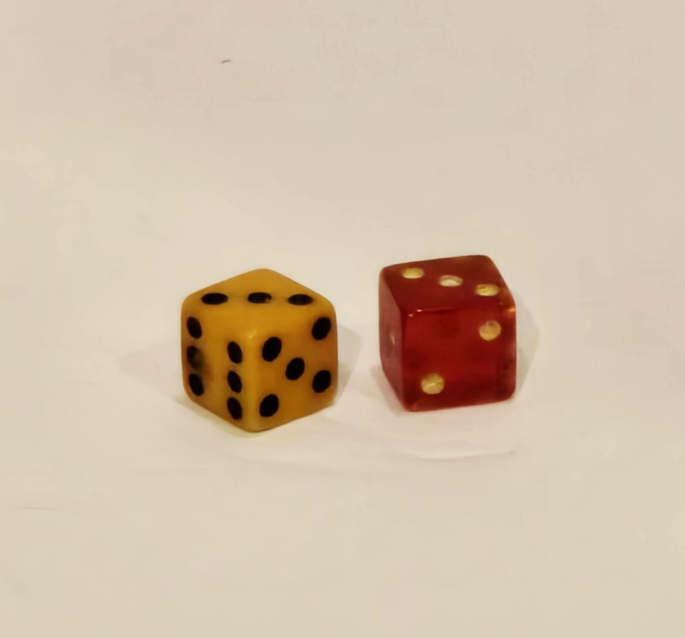 Vintage Small Mini Dice *FAST SHIPPING*