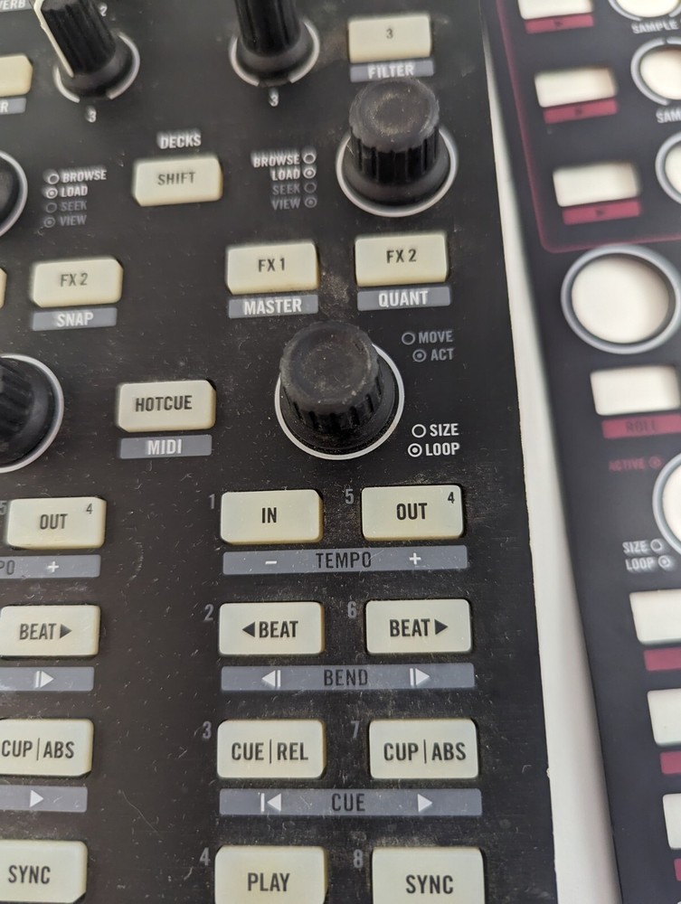 ISSUES TRAKTOR KONTROL X1 NATIVE INSTRUMENTS DJ CONTROLLER MUSIC