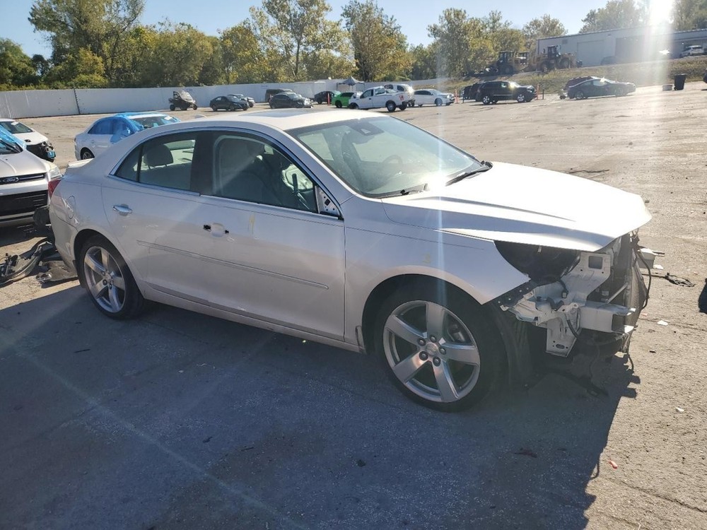Used Blind Spot Detection System Warning Control Module fits: 2014 Chevrolet Mal
