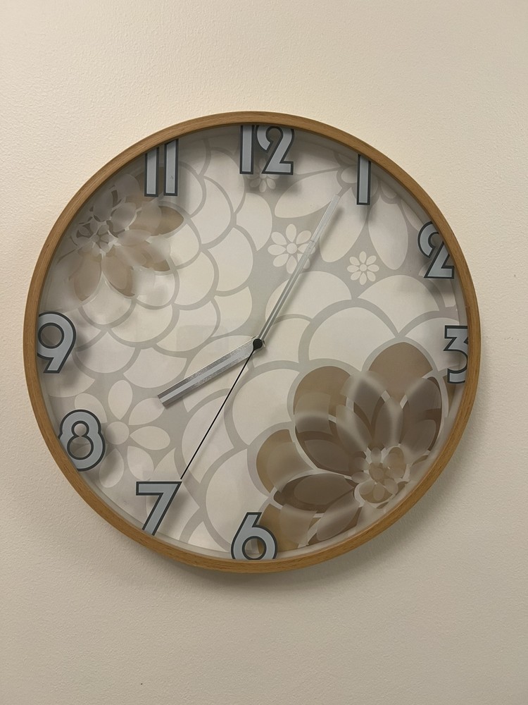 vintage clocks wall