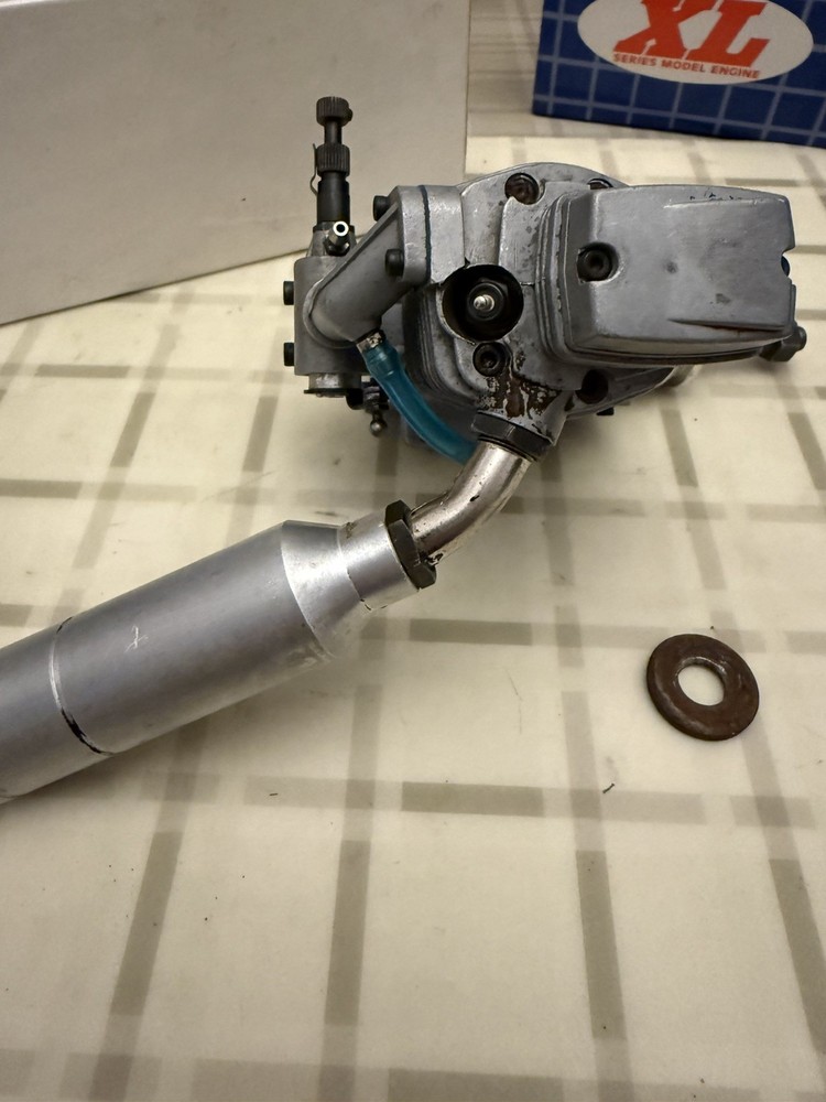 Magnum XL 71 4 Stroke Engine
