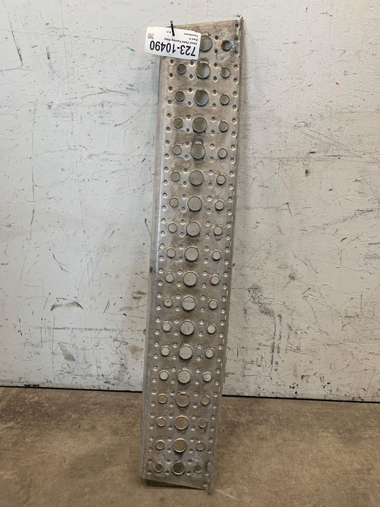 Kenworth T660 Step (723-10490)