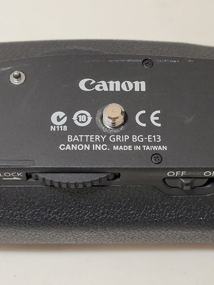 Canon BG-E13 Battery Grip for EOS 6D - Excellent Condition!