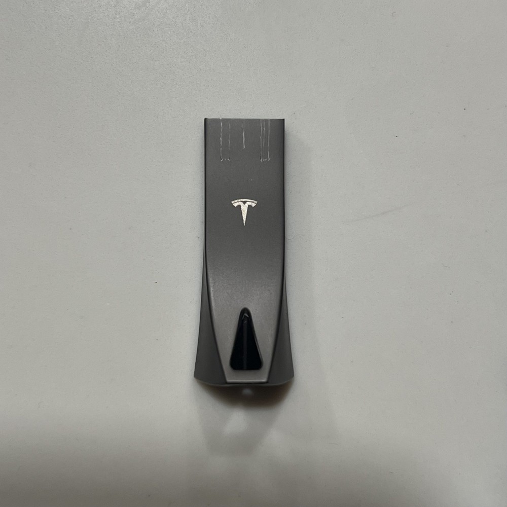 Tesla OEM USB Flash Drive for Dashcam & Sentry Mode 128GB