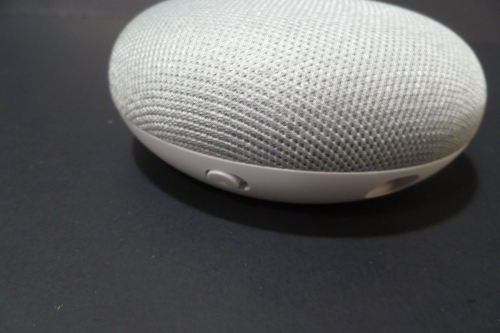 Google Home Mini - Model H0A - 1st Generation White w/ Power Cable - TESTED
