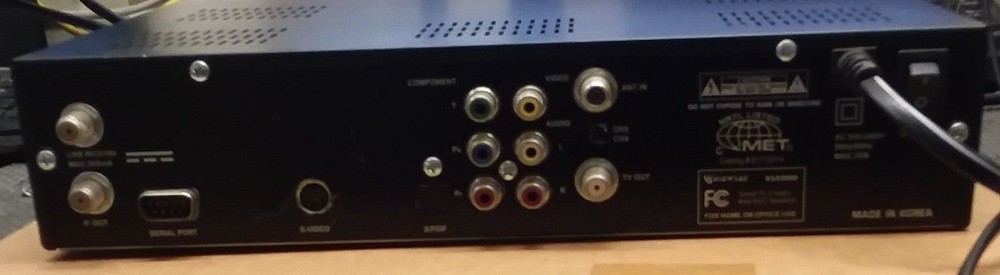 VIEWSAT VS 2000 DIGITAL SATELLITE RECEIVER / No Remote #9003