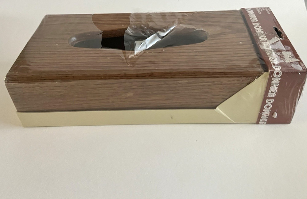 Vintage 1984 - Solid American Oak Tissue Box Dispenser - Donner