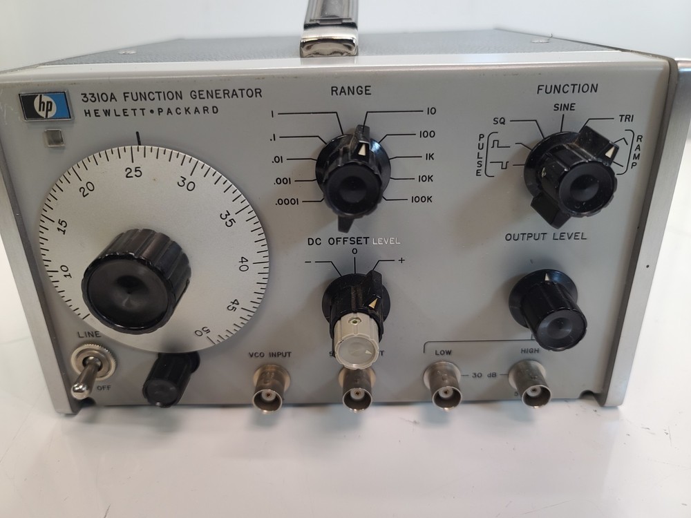 Hewlett Packard 3310A Function Generator