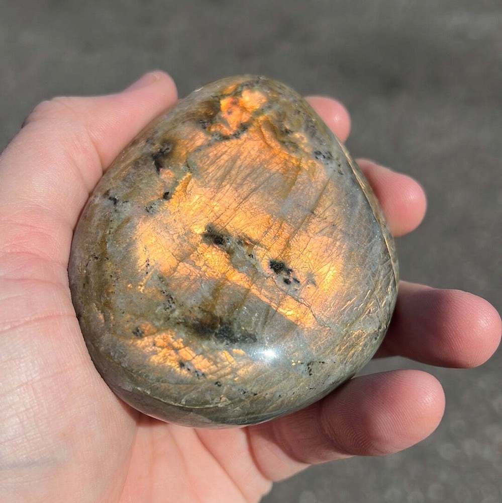 Labradorite Palmstone B