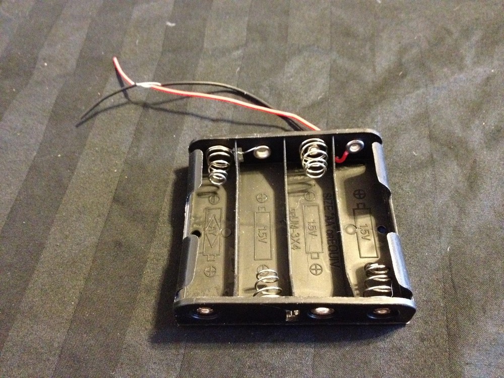 5 Plastic Battery Holder 4 AA Wire Leads cell 6v case B26