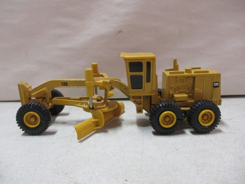 Ertl Caterpillar 12G Grader A
