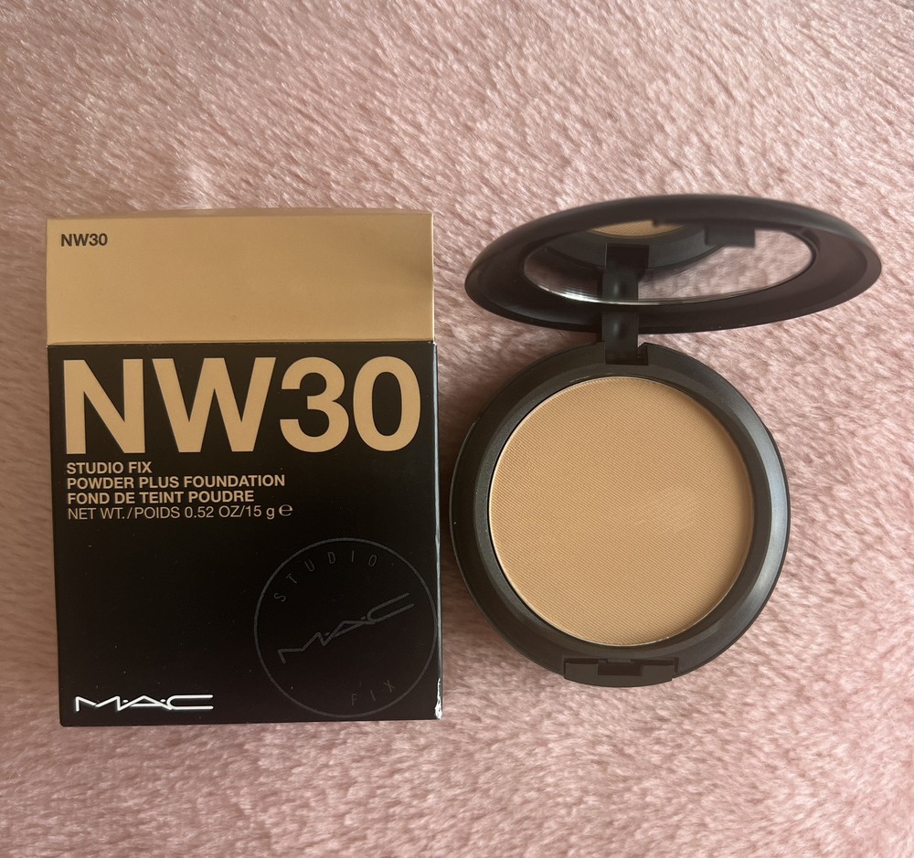 MAC Studio Fix Powder Plus Foundation NW30 0.52 oz NEW
