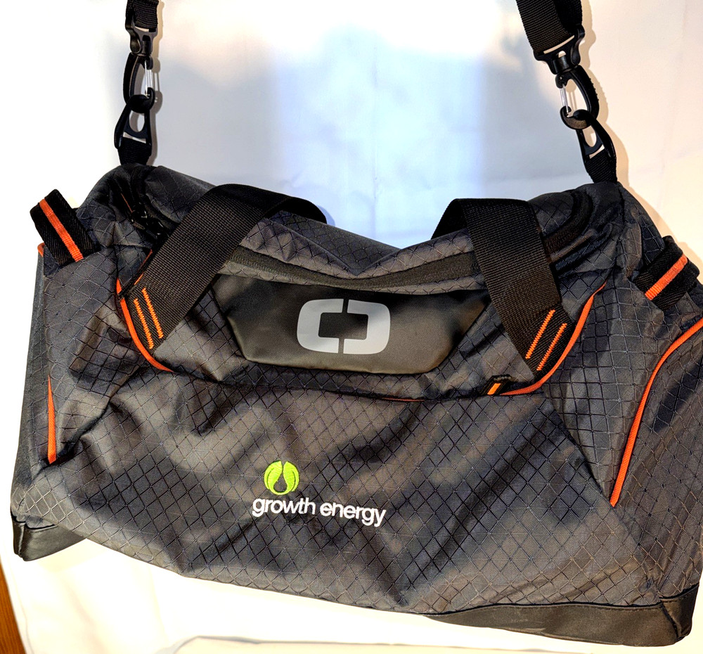 EUC Ogio Catalyst Duffle Bag Shoulder Strap Black Grey Flex Form Growth Energy