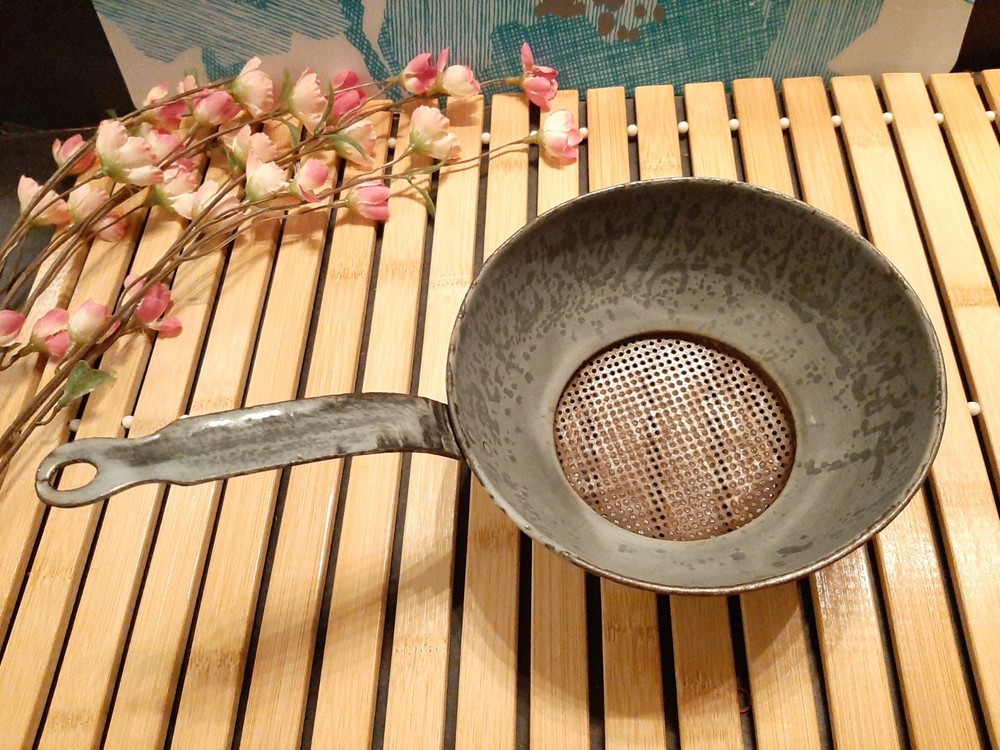 Vintage Gray Mottled Enamel Strainer , Colander with Handle 6"