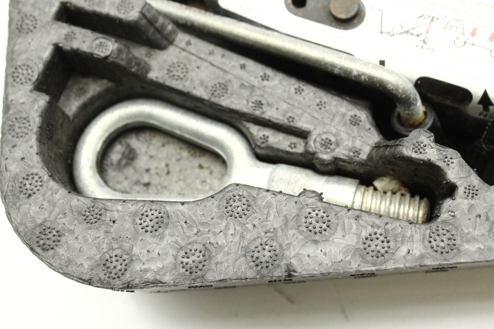 2007 - 2015 MINI COOPER TOOL COMPARTMENT W/ FLOOR JACK PULLER TOW HOOK B1090