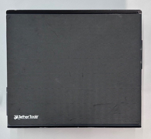 Tether Tools Aero Table Master Laptop Platform 22x16 + Power Accessories