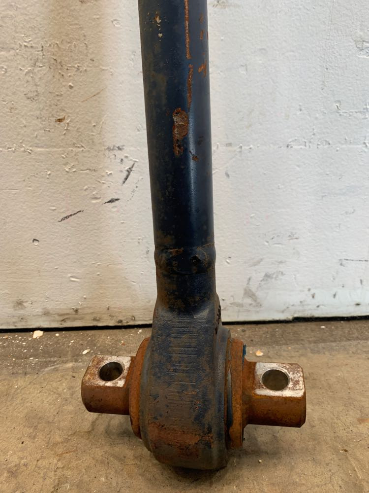 International Torque Rod (339-10325)