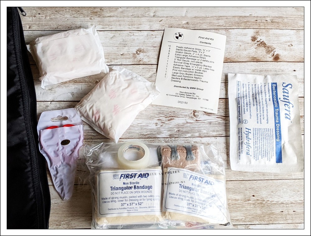 ✅ BMW E60/E65 5 and 7 series first aid kit OEM